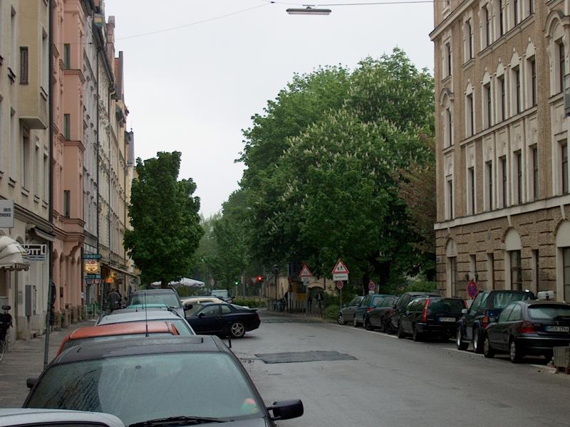 Ehrengutstr 01